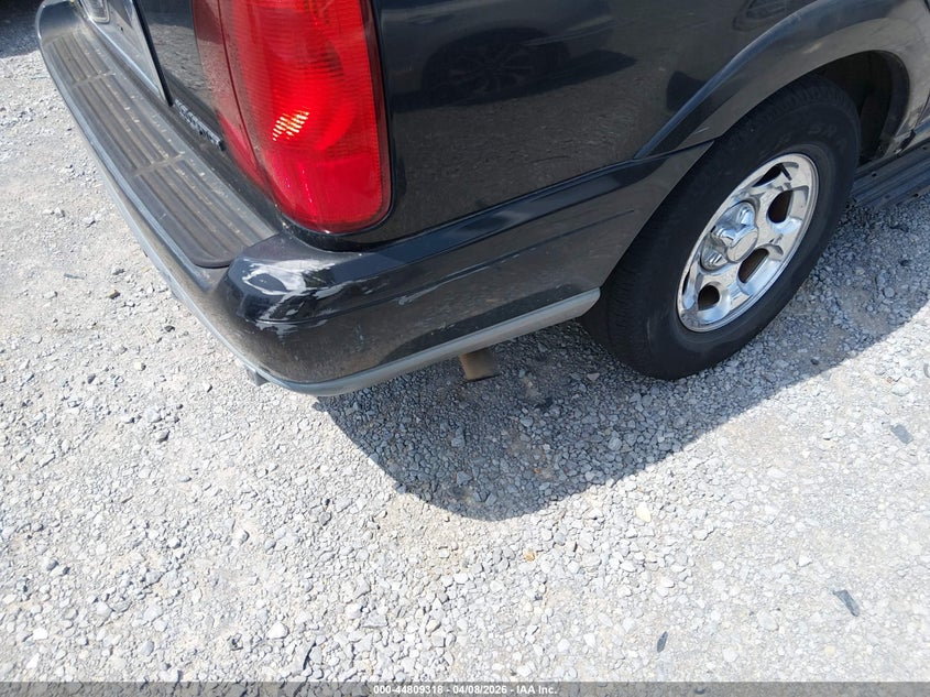 2001 Lincoln Navigator VIN: 5LMFU28R91LJ14049 Lot: 44809318