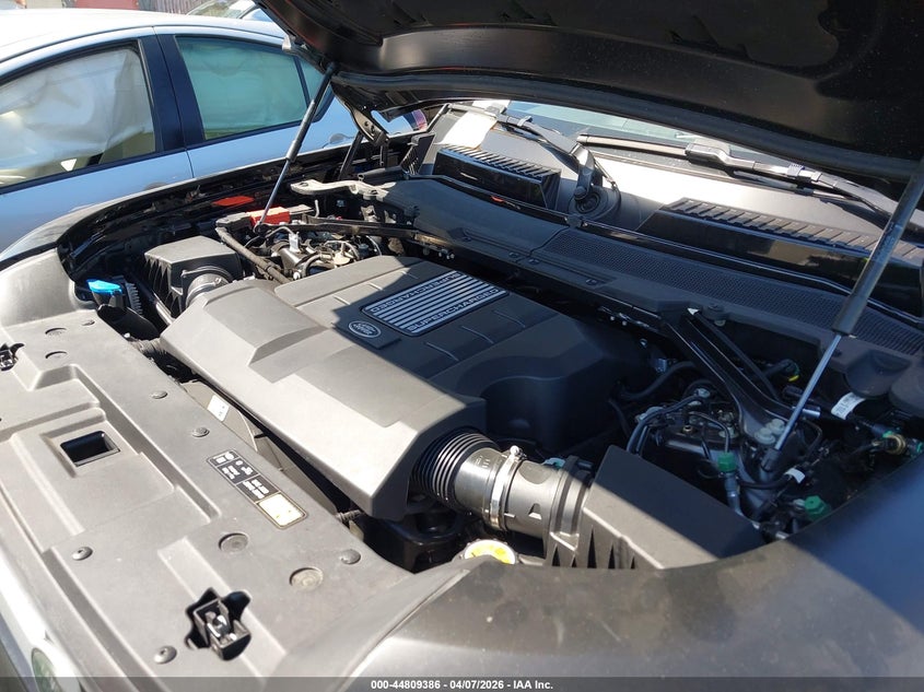 2024 Land Rover Defender 110 P500 Se VIN: SALEPEFE9R2272168 Lot: 44809386