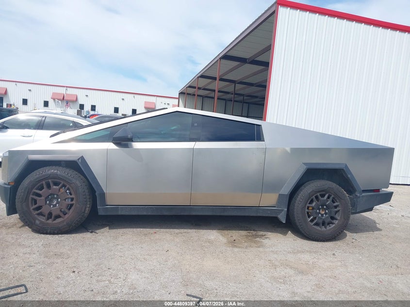 2025 Tesla Cybertruck All-Wheel Drive VIN: 7G2CEHED4SA058605 Lot: 44809397