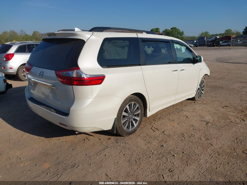 2020 Toyota Sienna Limited Premium