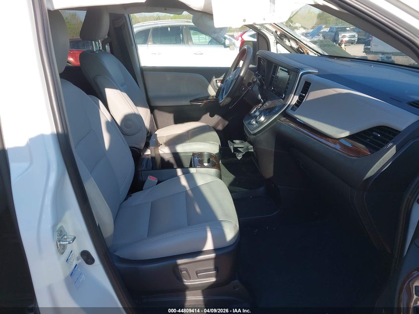 2020 Toyota Sienna Limited Premium