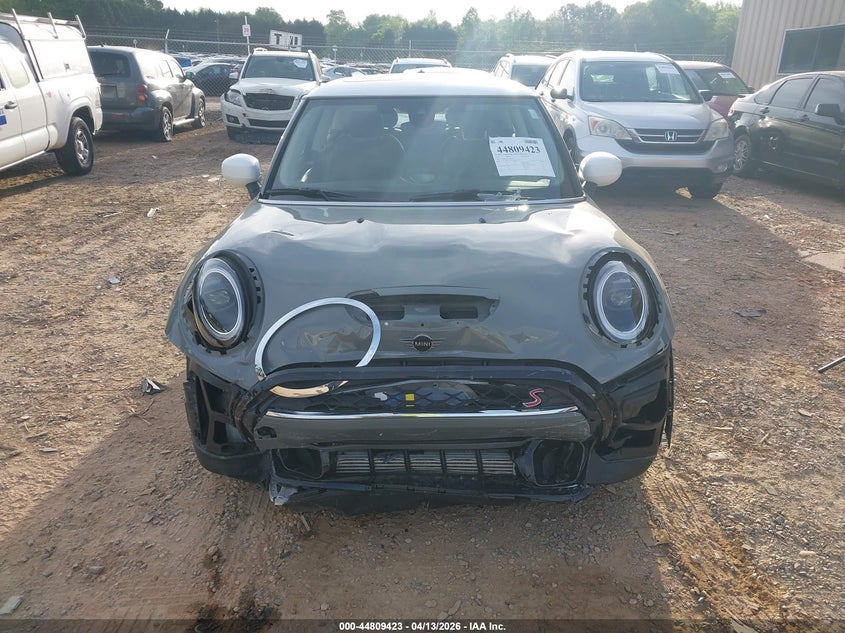 2022 Mini Hardtop Cooper S VIN: WMW53DH04N2S40413 Lot: 44809423