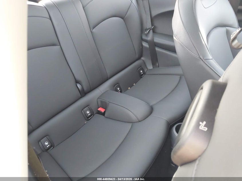 2022 Mini Hardtop Cooper S VIN: WMW53DH04N2S40413 Lot: 44809423