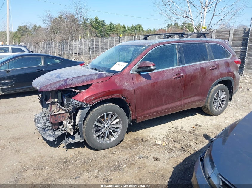 5TDJZRFH1HS396394 2017 TOYOTA HIGHLANDER XLE photo 1