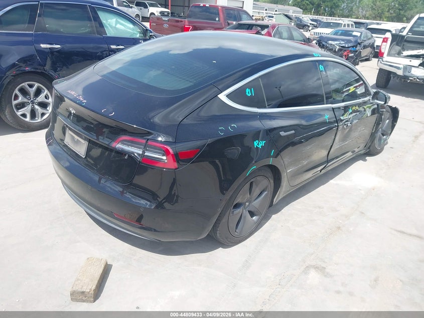 2020 TESLA MODEL 3 auction photo 4