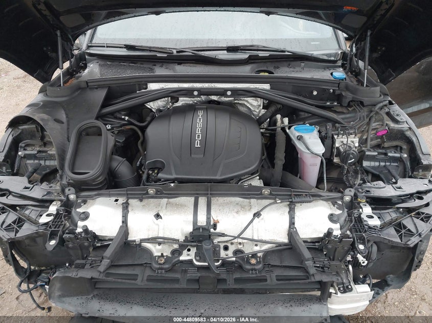 WP1AA2A54HLB01011 2017 Porsche Macan 2.0 black