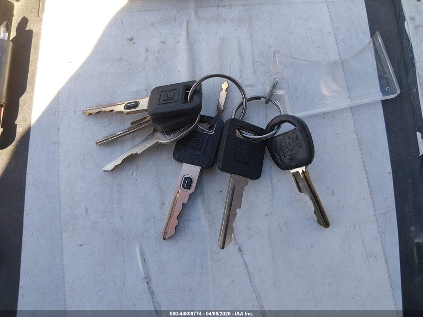 1994 Chevrolet Camaro VIN: 2G1FP22SXR2221058 Lot: 44809774