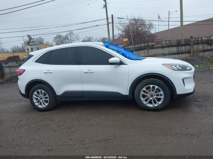 2020 Ford Escape 1.5 Se white Lot 111044809826 Vin 1FMCU9G68LUA74369