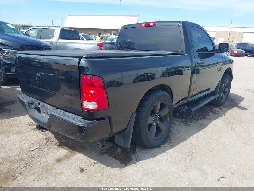 2017 Ram 1500 3.6 Ram Express 4X2 6'4 Box black Lot 111044809860 Vin 3C6JR6AG9HG563376