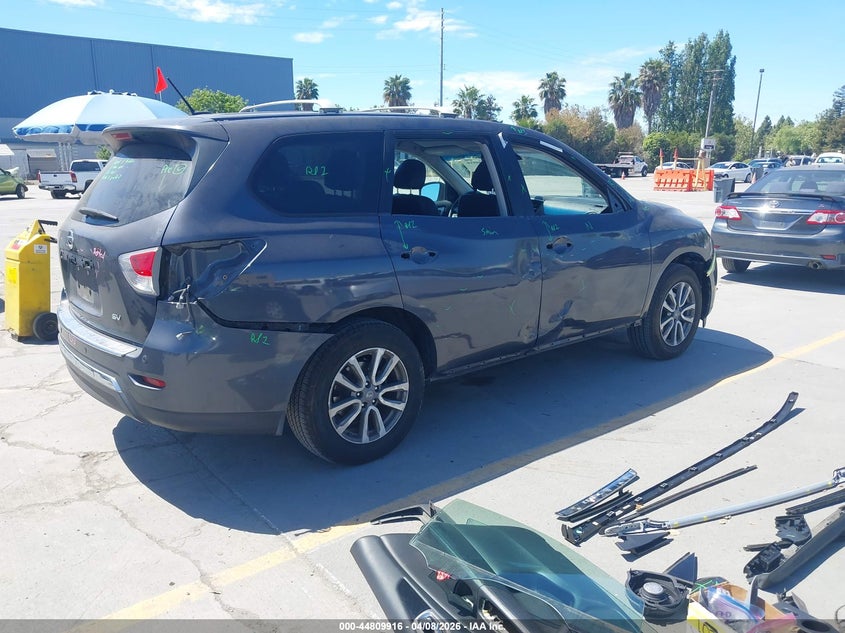 2014 Nissan Pathfinder Sv