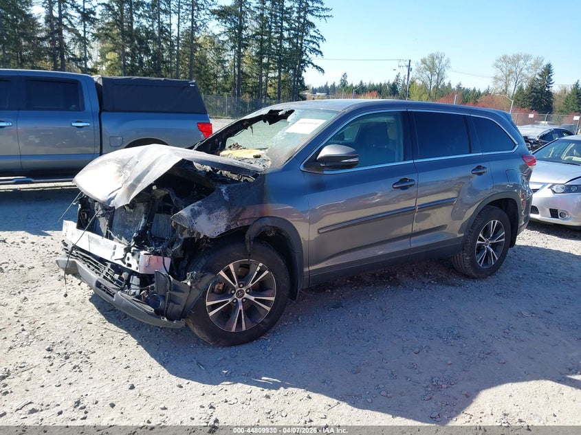 2018 Toyota Highlander 3.5 Le grey Lot 111044809930 Vin 5TDBZRFH9JS904055