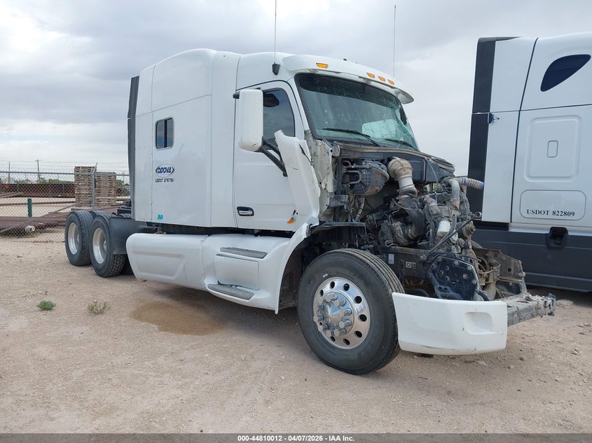 2015 PETERBILT 579