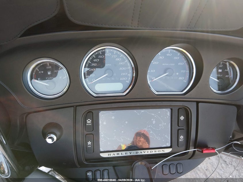 2017 Harley-Davidson Flhtcu Ultra Classic Electra Gld VIN: 1HD1FCC12HB601112 Lot: 44810046