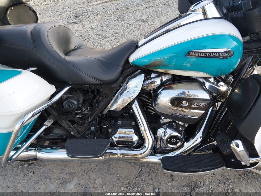 2017 Harley-Davidson Flhtcu Ultra Classic Electra Gld VIN: 1HD1FCC12HB601112 Lot: 44810046