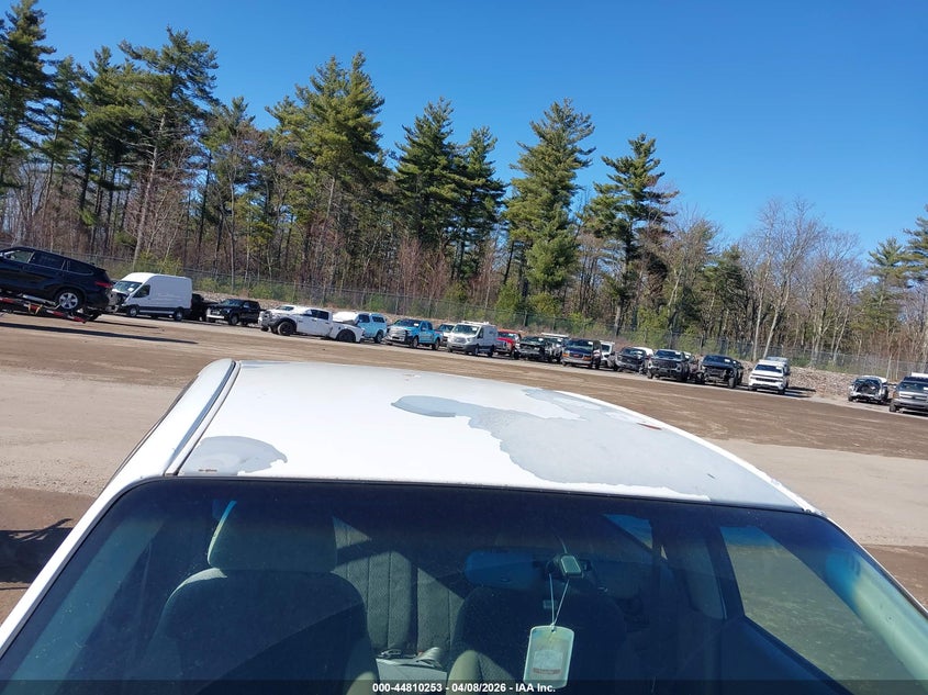 2000 Chevrolet Malibu VIN: 1G1ND52J6Y6329588 Lot: 44810253