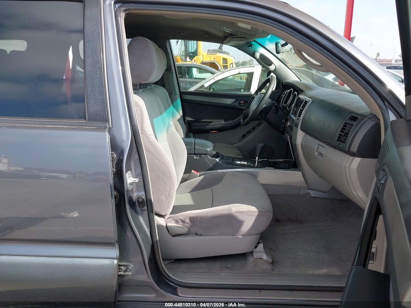 2004 Toyota 4Runner Sr5 V6