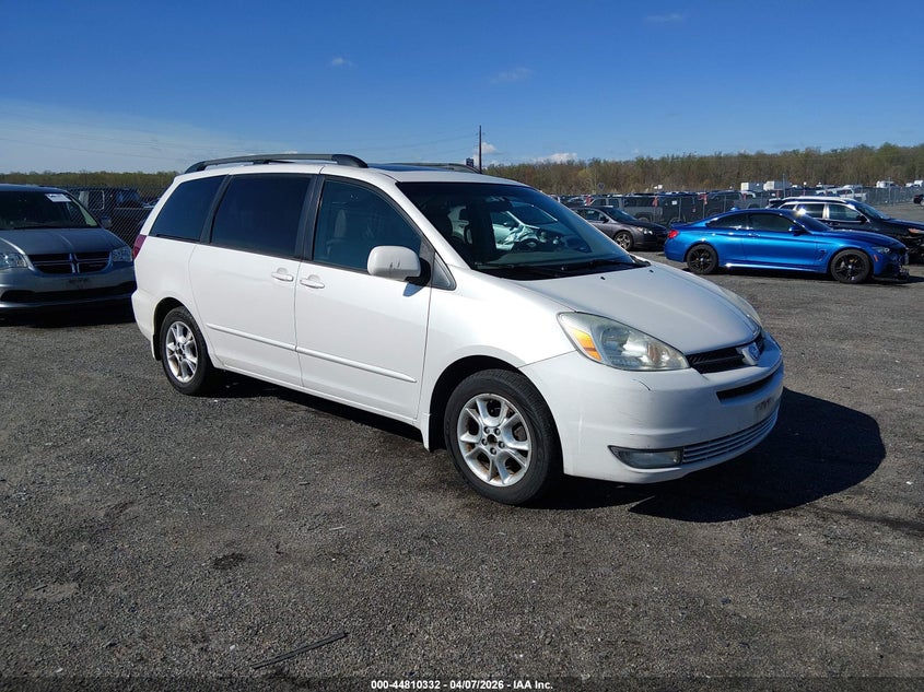 2005 Toyota Sienna Xle