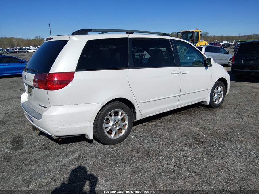 2005 Toyota Sienna Xle