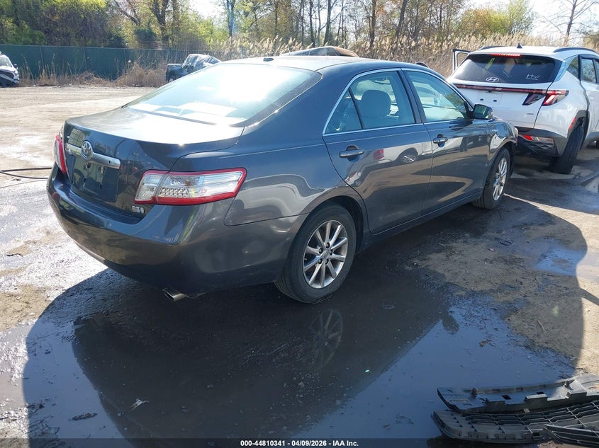 2011 Toyota Camry Hybrid
