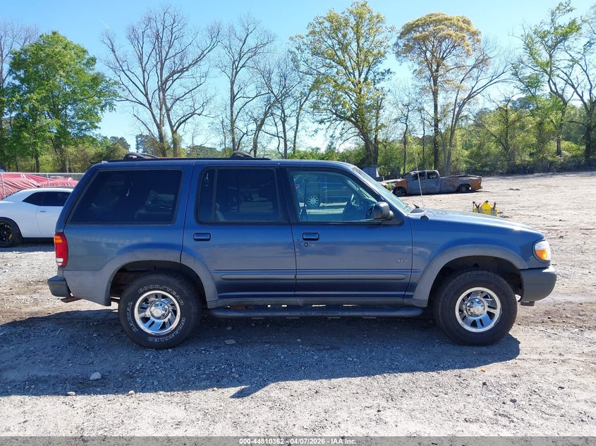 2000 Ford Explorer Xls VIN: 1FMZU62X6YZB53980 Lot: 44810362