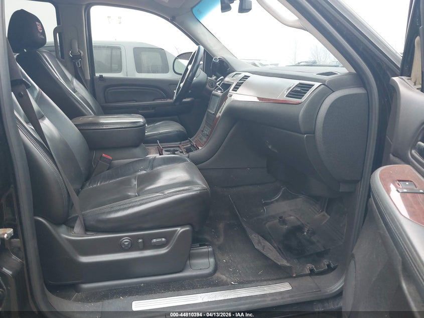 2008 Cadillac Escalade Standard