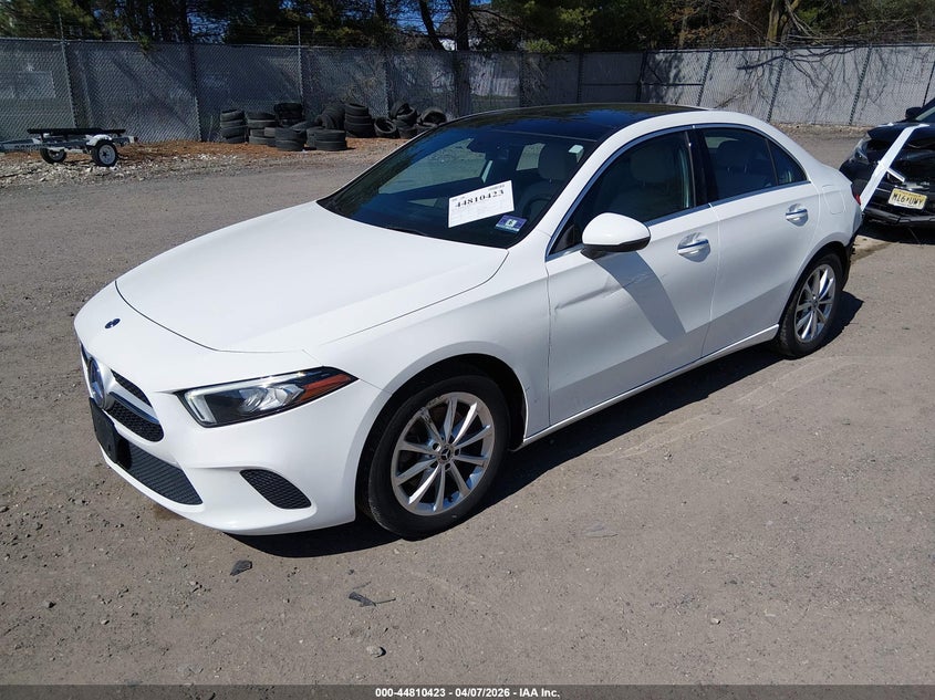 2019 Mercedes-Benz A 220