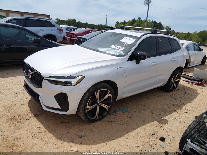 2023 Volvo Xc60 Recharge Plug-In Hybrid T8 Ultimate Dark Theme