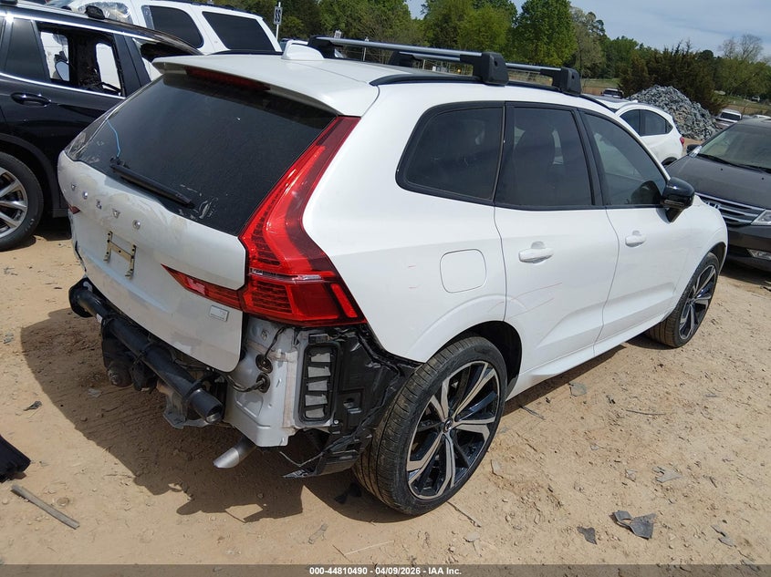 2023 Volvo Xc60 Recharge Plug-In Hybrid T8 Ultimate Dark Theme