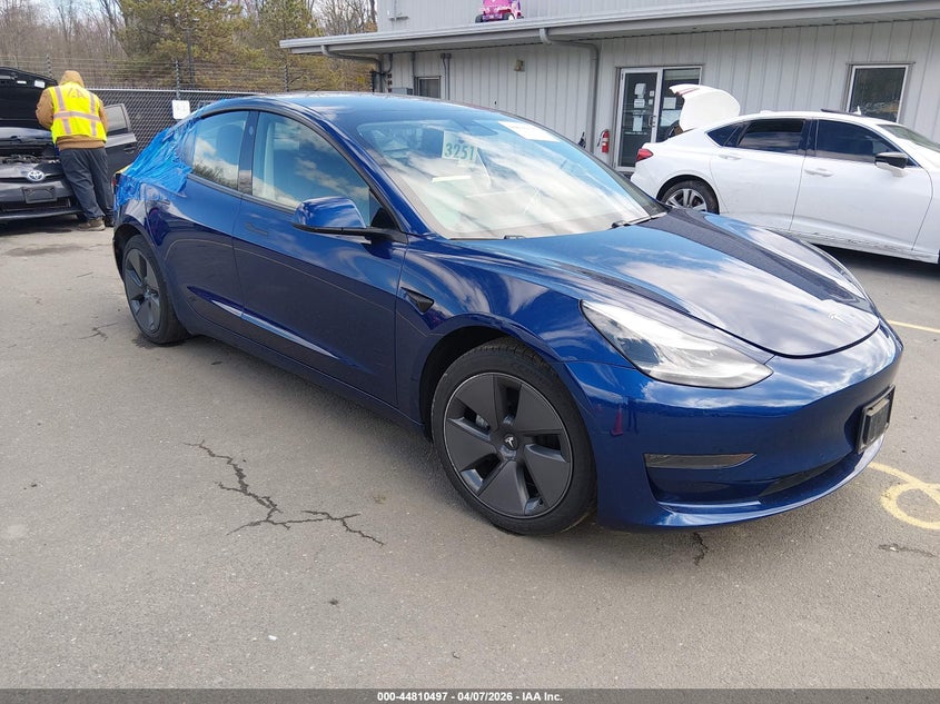 2021 Tesla Model 3 Standard Range Plus Rear-Wheel Drive