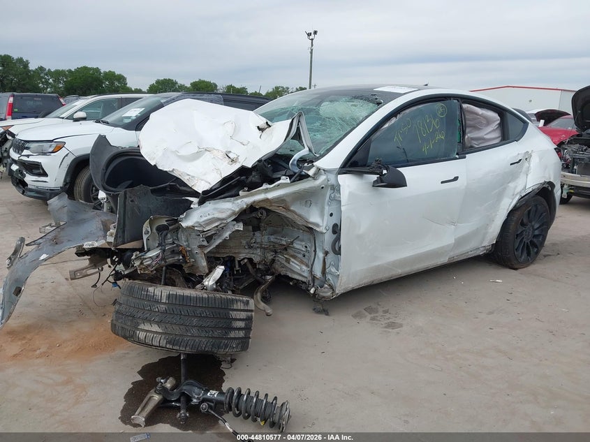 2022 Tesla Model Y Performance Dual Motor All-Wheel Drive 7SAYGDEF9NF453595 photo 1