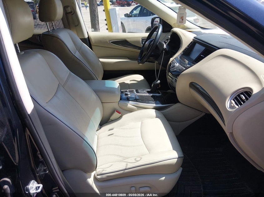 2016 INFINITI QX60 auction photo 5