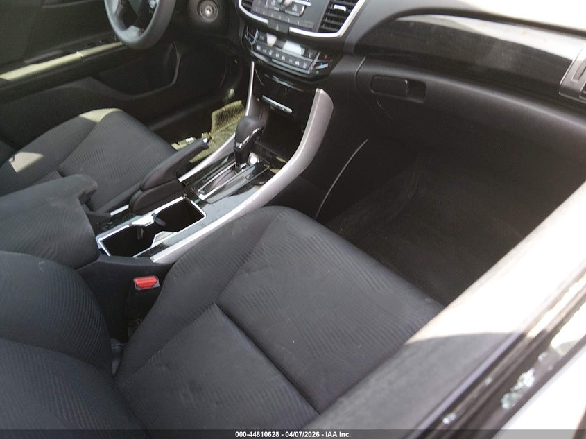 2016 HONDA ACCORD auction photo 5
