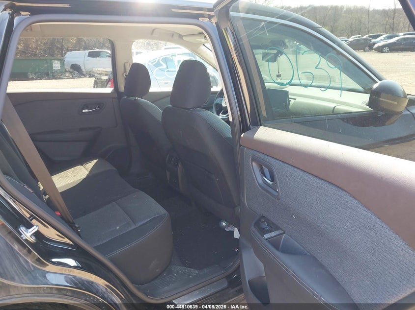 2022 Nissan Rogue Sv Intelligent Awd VIN: 5N1BT3BB5NC693908 Lot: 44810639