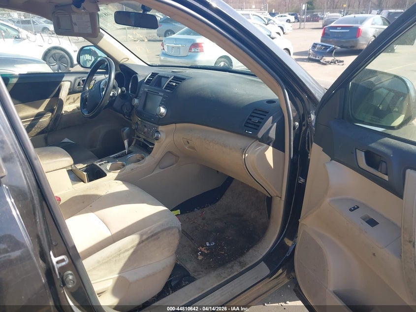 2011 Toyota Highlander Base V6