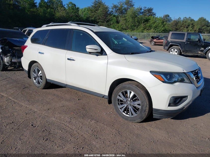 2017 Nissan Pathfinder Sl