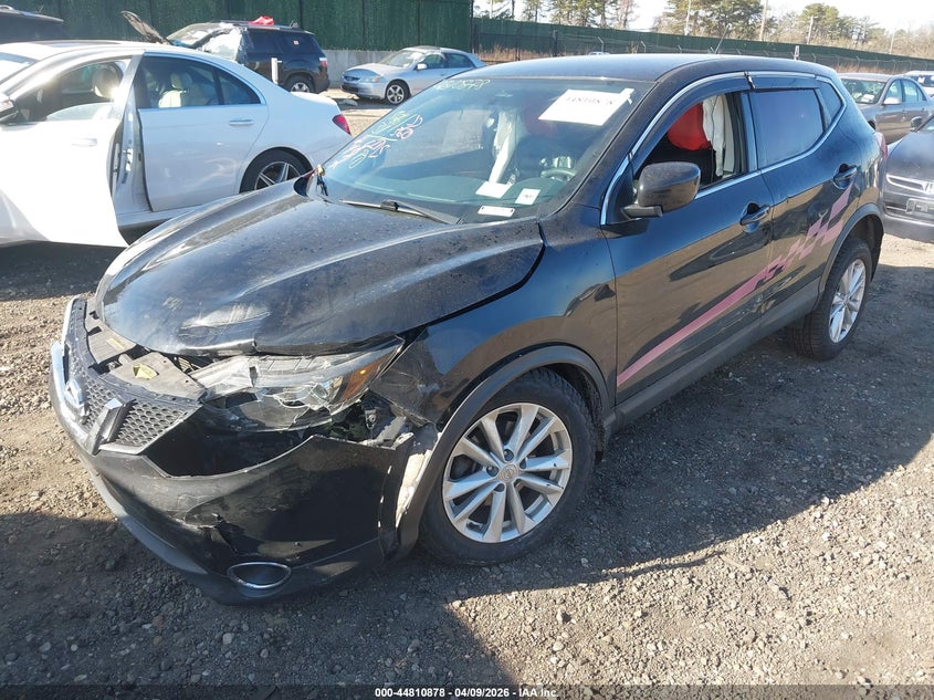 2017 Nissan Rogue Sport S