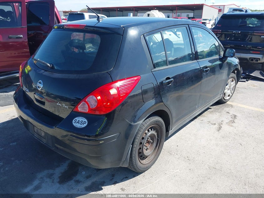 2010 Nissan Versa 1.8S