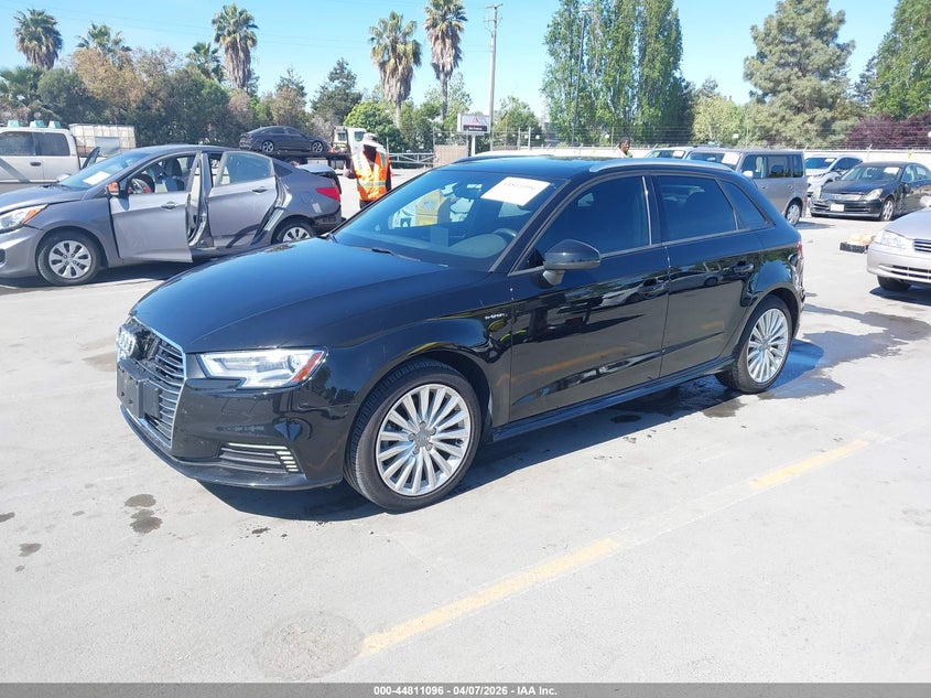 Vin: wauupbffxja084633, lot: 45308364, audi a3 e-tron 1.4t premium/1.4t tech premium 20182
