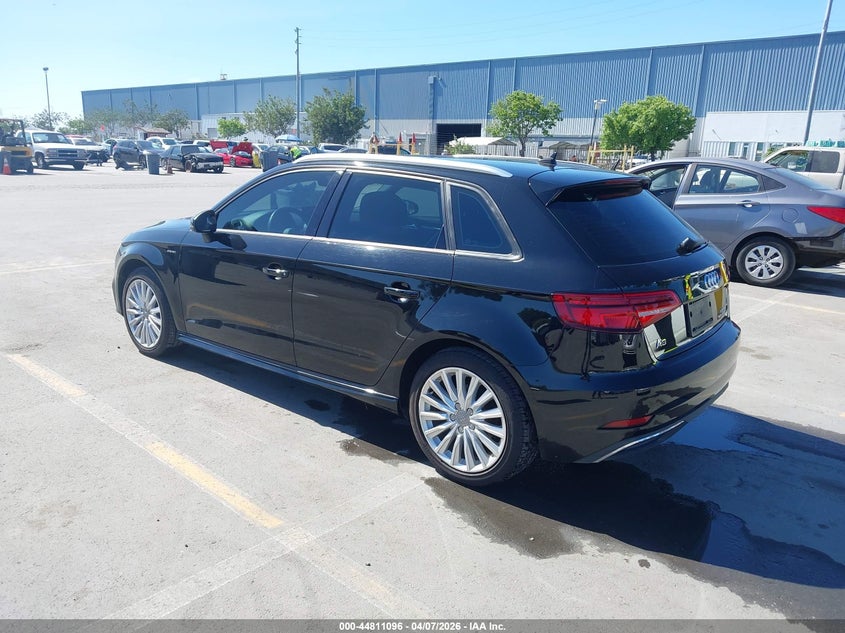 Vin: wauupbffxja084633, lot: 45308364, audi a3 e-tron 1.4t premium/1.4t tech premium 20183