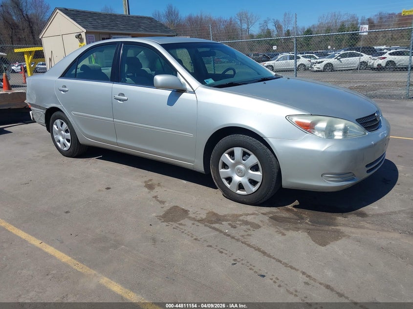 2004 Toyota Camry Le