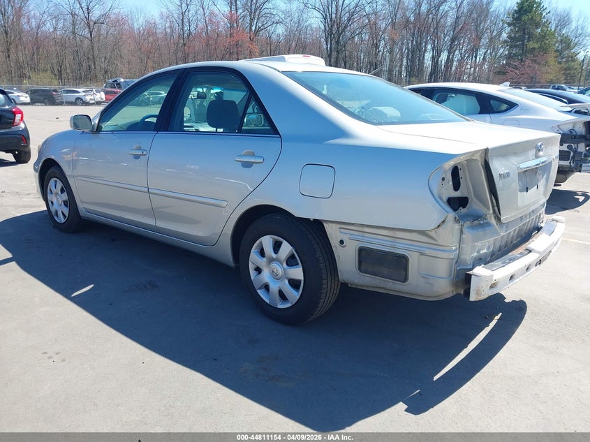 2004 Toyota Camry Le
