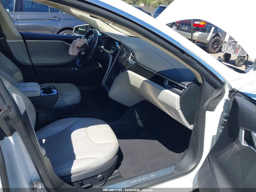 2014 Tesla Model S P85