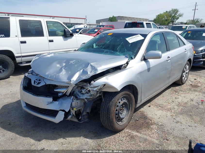 2011 TOYOTA CAMRY auction photo 2