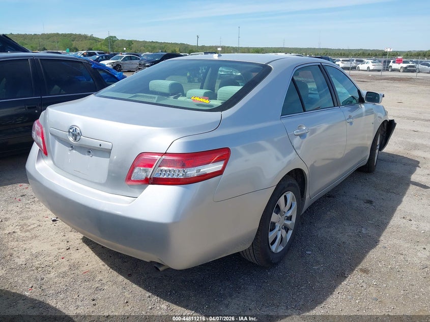 2011 TOYOTA CAMRY auction photo 4