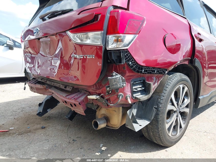 2021 Subaru Forester 2.5 Limited red Lot 111044811227 Vin JF2SKAUC8MH550133
