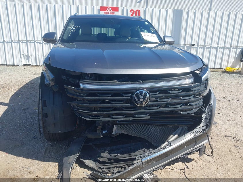 2024 Volkswagen Atlas Cross Sport 2.0T Se W/Technology VIN: 1V2WE2CA2RC213442 Lot: 44811290