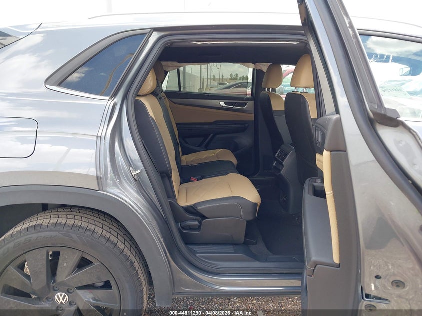 2024 Volkswagen Atlas Cross Sport 2.0T Se W/Technology VIN: 1V2WE2CA2RC213442 Lot: 44811290