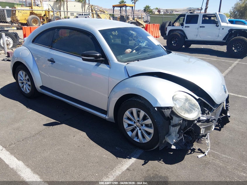 3VWFP7AT5DM637232 2013 Volkswagen Beetle 2.5L Entry auction photo 1