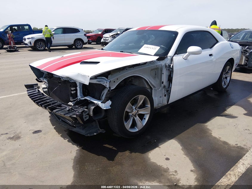 Vin: 2c3cdzag7gh344632, lot: 45308590, dodge challenger sxt 20162