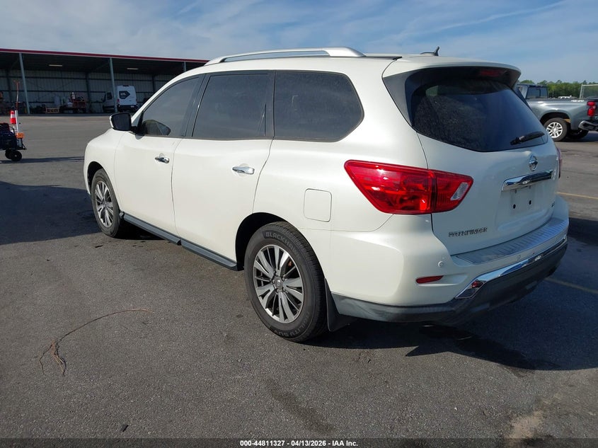 2017 Nissan Pathfinder Sv
